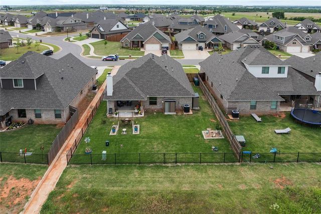 18712 Austin Place, Edmond, OK 73012
