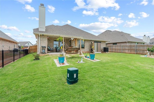 18712 Austin Place, Edmond, OK 73012
