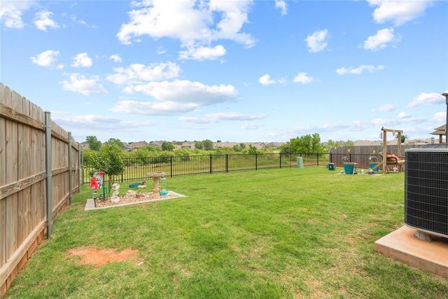 18712 Austin Place, Edmond, OK 73012