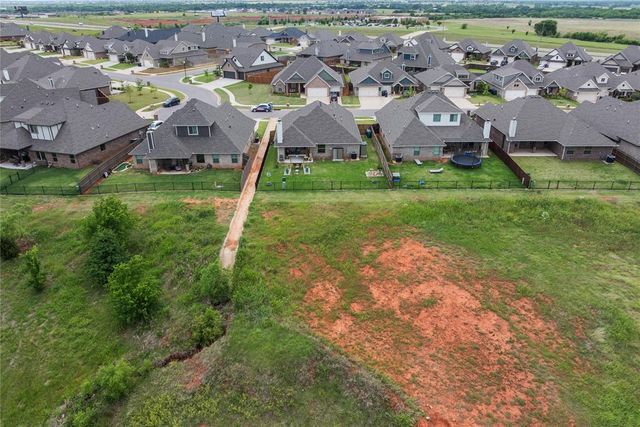 18712 Austin Place, Edmond, OK 73012