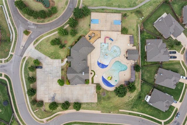 18712 Austin Place, Edmond, OK 73012