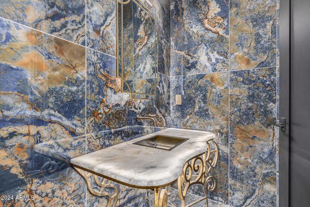 1480 E RAVEN Court, Gilbert, AZ 85297