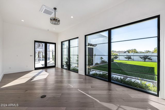 1480 E RAVEN Court, Gilbert, AZ 85297