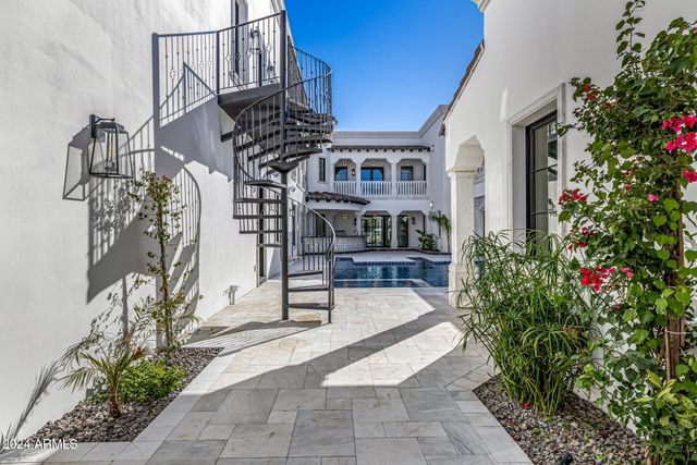 1480 E RAVEN Court, Gilbert, AZ 85297