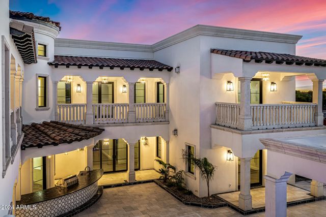 1480 E RAVEN Court, Gilbert, AZ 85297