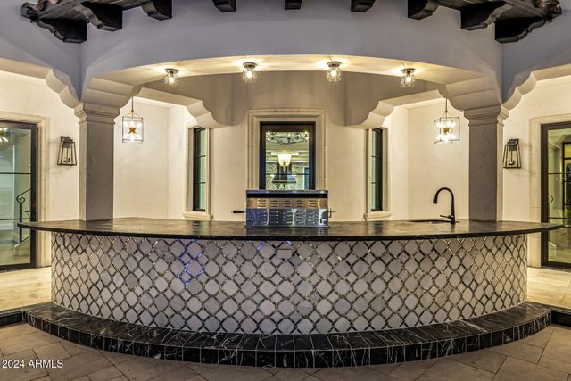 1480 E RAVEN Court, Gilbert, AZ 85297