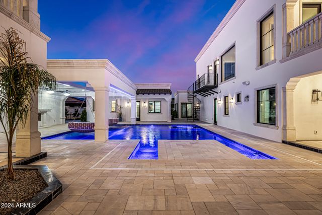 1480 E RAVEN Court, Gilbert, AZ 85297