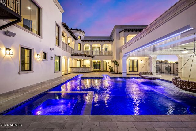 1480 E RAVEN Court, Gilbert, AZ 85297