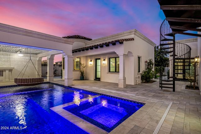 1480 E RAVEN Court, Gilbert, AZ 85297