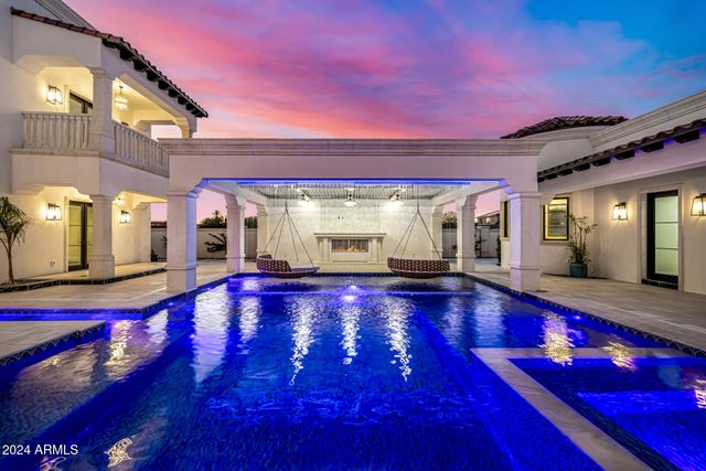 1480 E RAVEN Court, Gilbert, AZ 85297