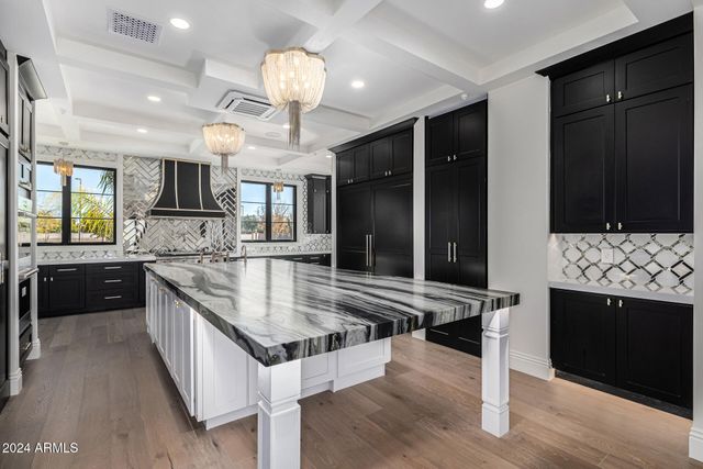 1480 E RAVEN Court, Gilbert, AZ 85297