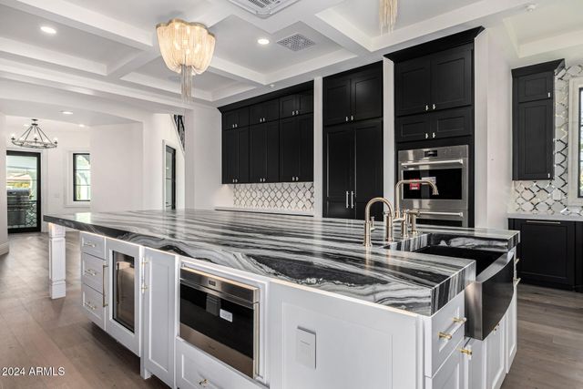 1480 E RAVEN Court, Gilbert, AZ 85297