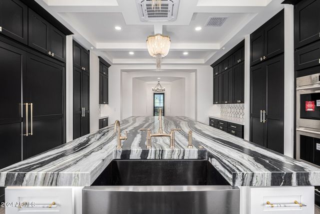 1480 E RAVEN Court, Gilbert, AZ 85297