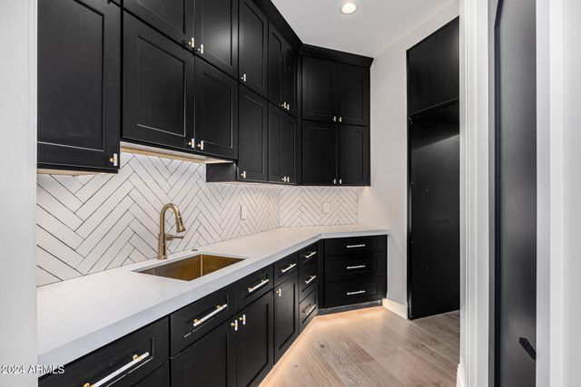 1480 E RAVEN Court, Gilbert, AZ 85297