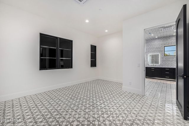 1480 E RAVEN Court, Gilbert, AZ 85297