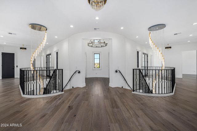 1480 E RAVEN Court, Gilbert, AZ 85297