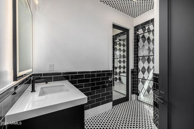 1480 E RAVEN Court, Gilbert, AZ 85297