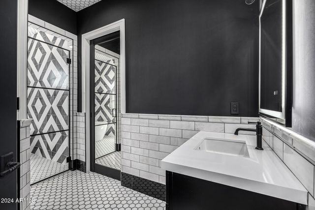 1480 E RAVEN Court, Gilbert, AZ 85297