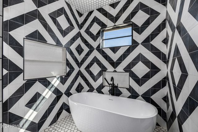 1480 E RAVEN Court, Gilbert, AZ 85297