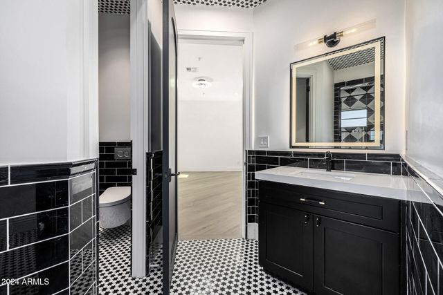 1480 E RAVEN Court, Gilbert, AZ 85297