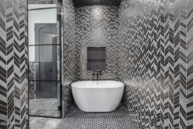 1480 E RAVEN Court, Gilbert, AZ 85297