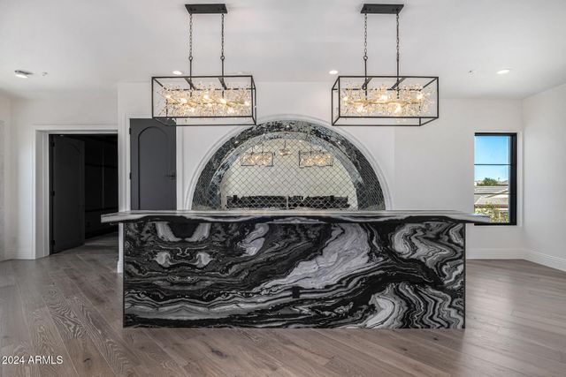 1480 E RAVEN Court, Gilbert, AZ 85297