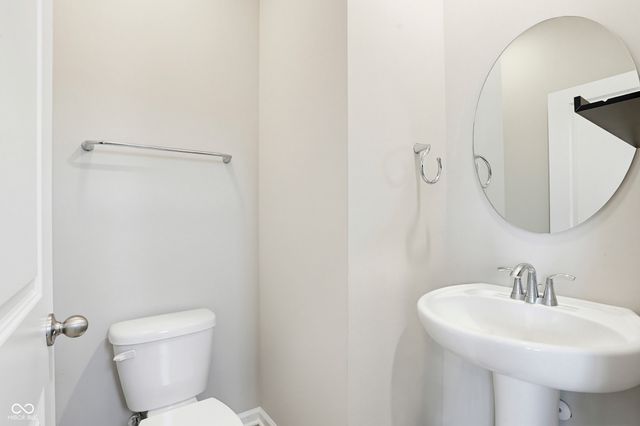 1862 Downey Lane, Greenfield, IN 46140