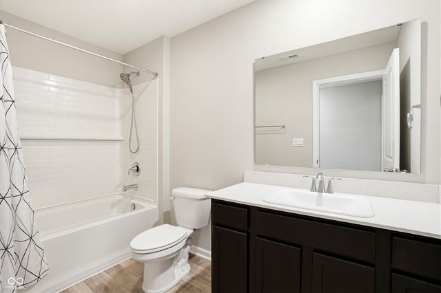 1862 Downey Lane, Greenfield, IN 46140