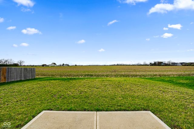 1862 Downey Lane, Greenfield, IN 46140