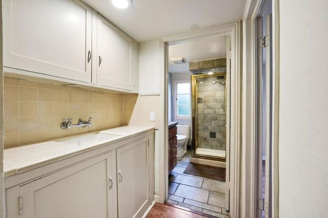 3466 Oak Knoll Boulevard, Oakland, CA 94605