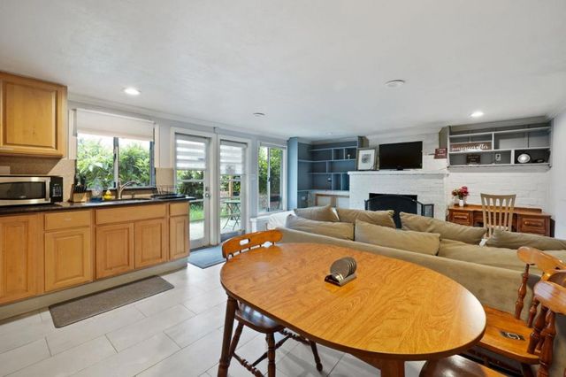 3466 Oak Knoll Boulevard, Oakland, CA 94605