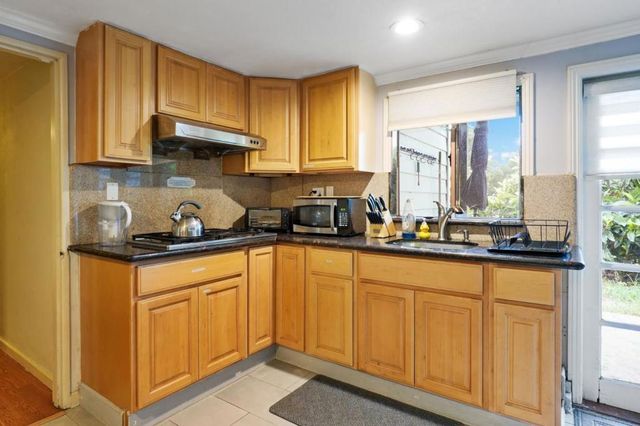 3466 Oak Knoll Boulevard, Oakland, CA 94605