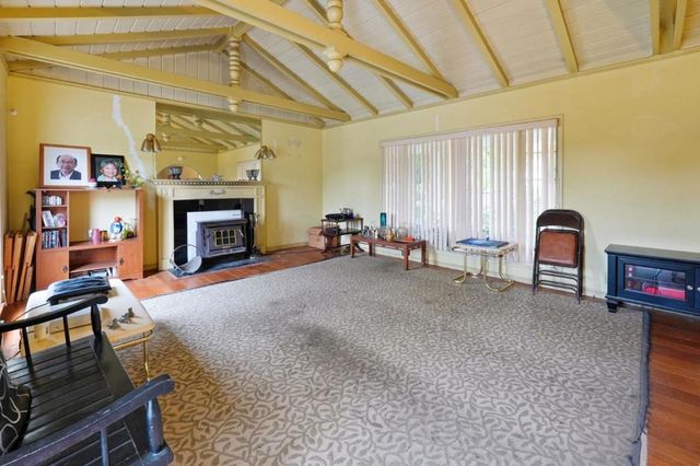 3466 Oak Knoll Boulevard, Oakland, CA 94605