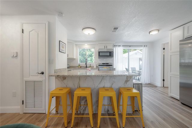 6614 N 11TH STREET, Tampa, FL 33604