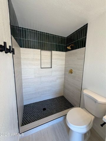 1252 W Kilarea Avenue, Mesa, AZ 85202