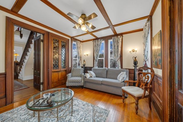 47 Highland Ave, Haverhill, MA 01830
