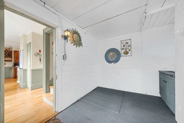 47 Highland Ave, Haverhill, MA 01830