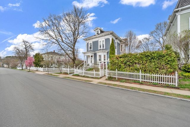 47 Highland Ave, Haverhill, MA 01830