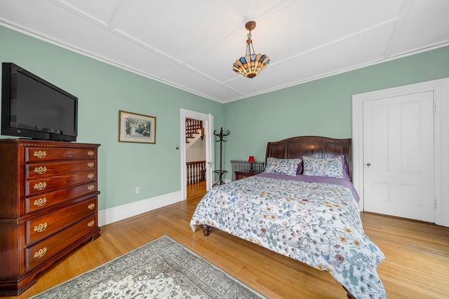 47 Highland Ave, Haverhill, MA 01830