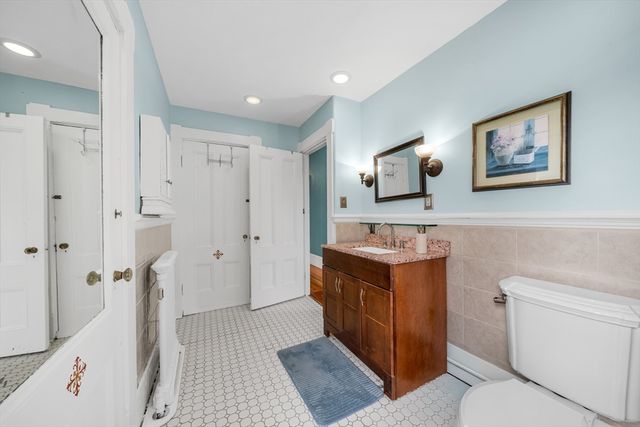 47 Highland Ave, Haverhill, MA 01830