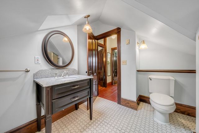 47 Highland Ave, Haverhill, MA 01830