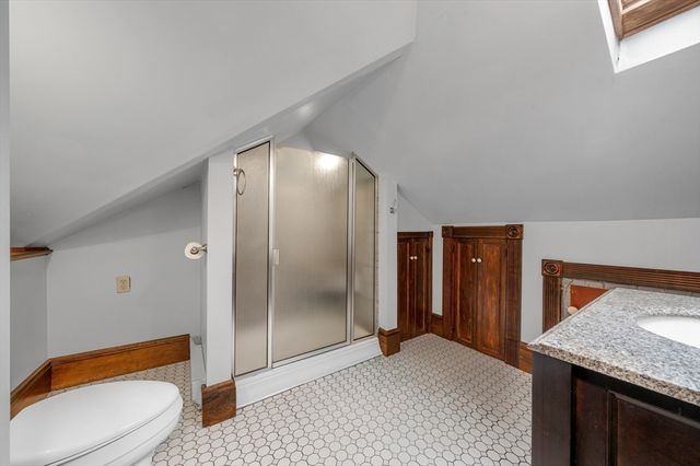 47 Highland Ave, Haverhill, MA 01830