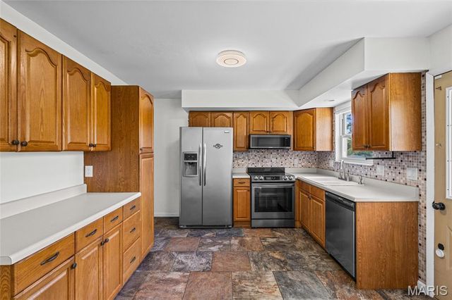 420 Canary Lane, St Charles, MO 63301