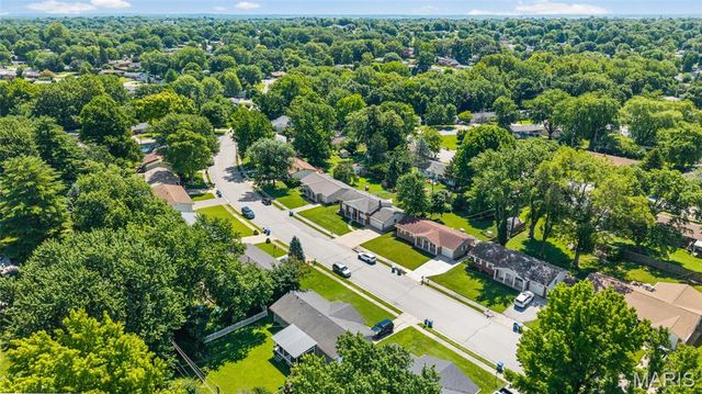 420 Canary Lane, St Charles, MO 63301