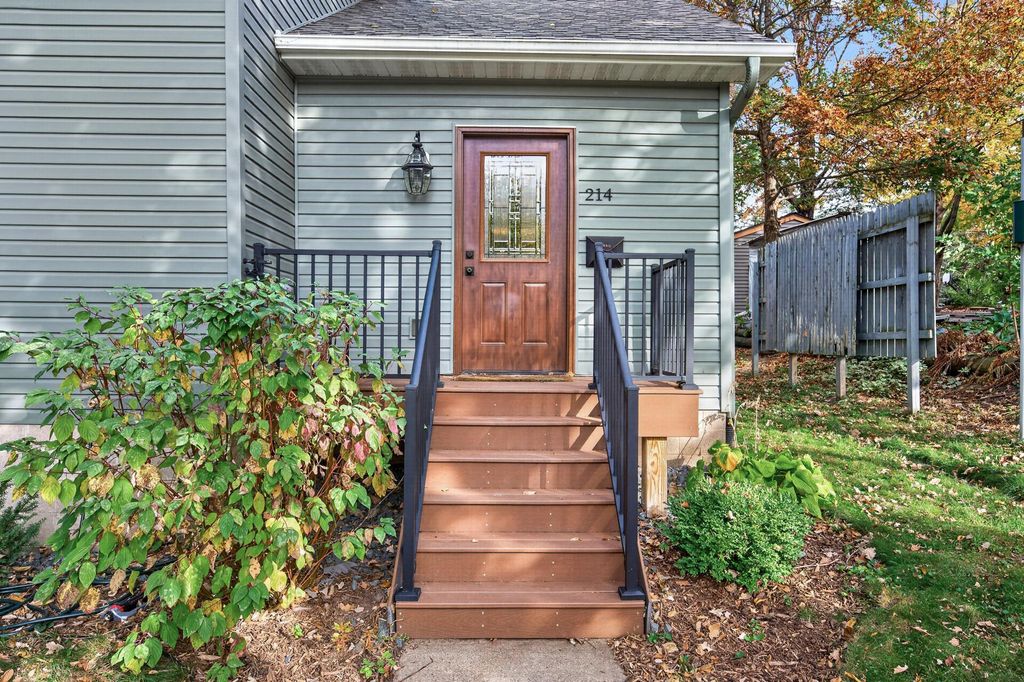214 N 8th Street, River Falls, WI 54022 — photo 4