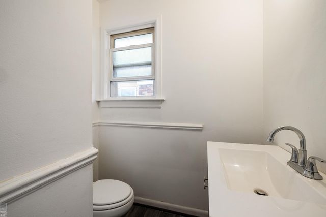 5203 Devonshire Road, Detroit, MI 48224