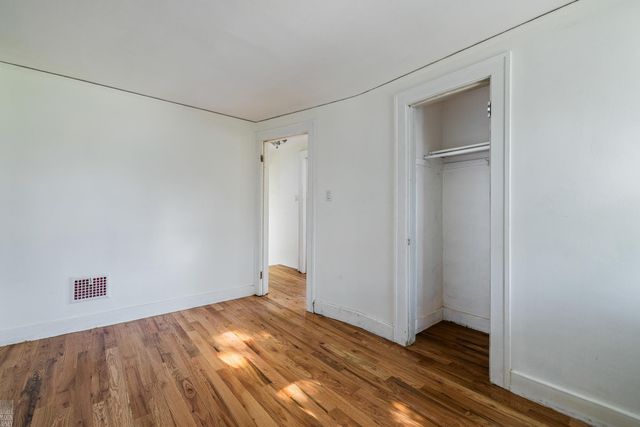 5203 Devonshire Road, Detroit, MI 48224