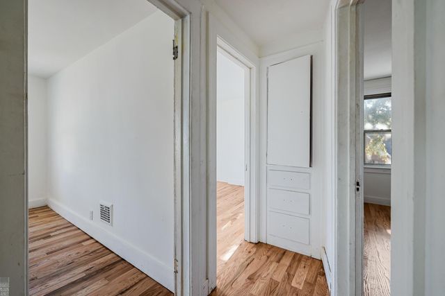 5203 Devonshire Road, Detroit, MI 48224