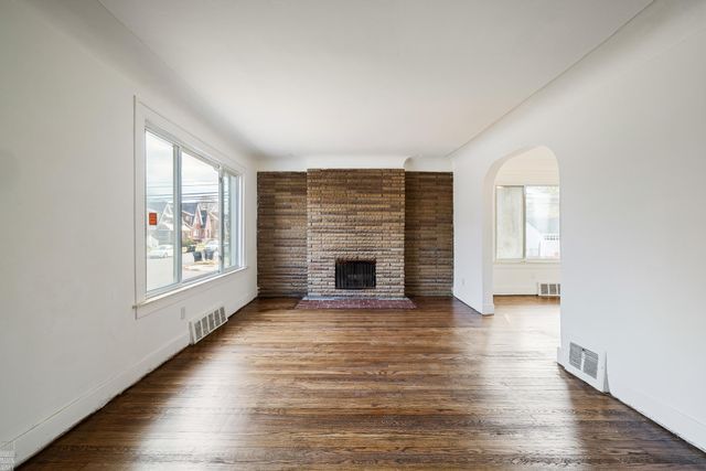 5203 Devonshire Road, Detroit, MI 48224