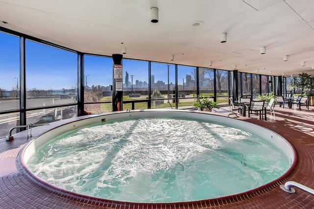 155 N Harbor Drive 3102, Chicago, IL 60601